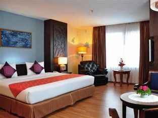 サバイ エンプレス ホテル