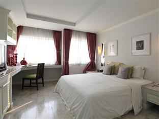 アット ピンナコーン ホテル