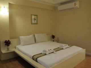 トリプル パームズ ハウス