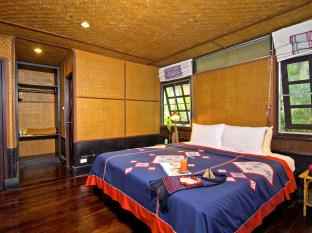 ホング ヒルトライブ ロッジ