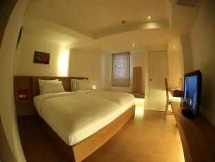 Silom One Hotel